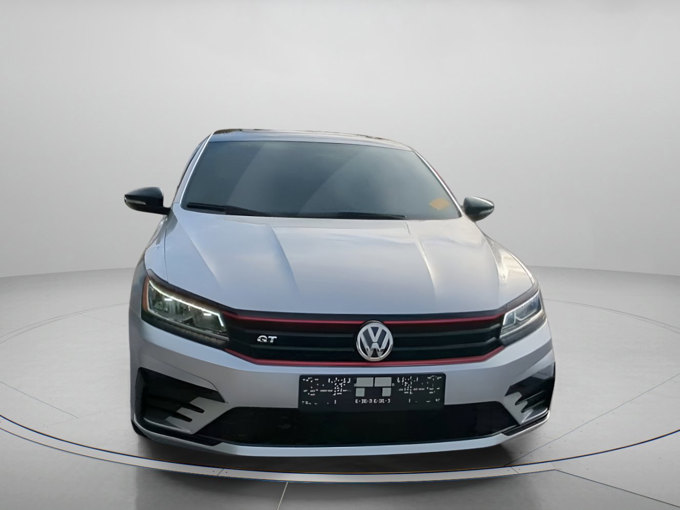 Used 2018 Volkswagen Passat GT image 32