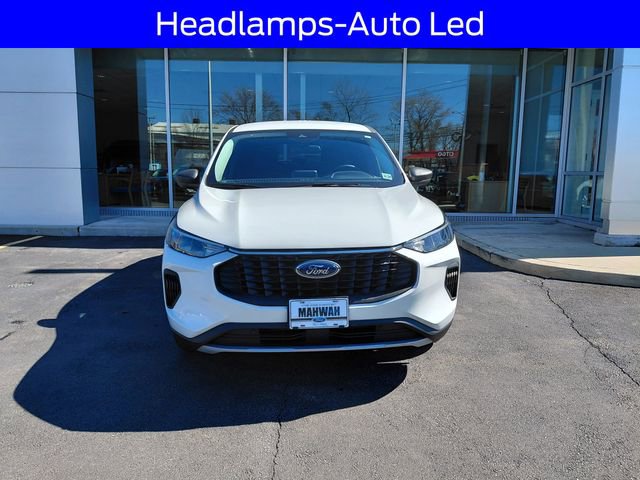 Certified 2023 Ford Escape Active AWD/4WD image 2