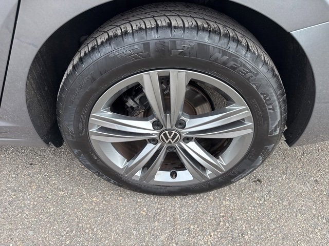 Used 2024 Volkswagen Jetta SE image 11