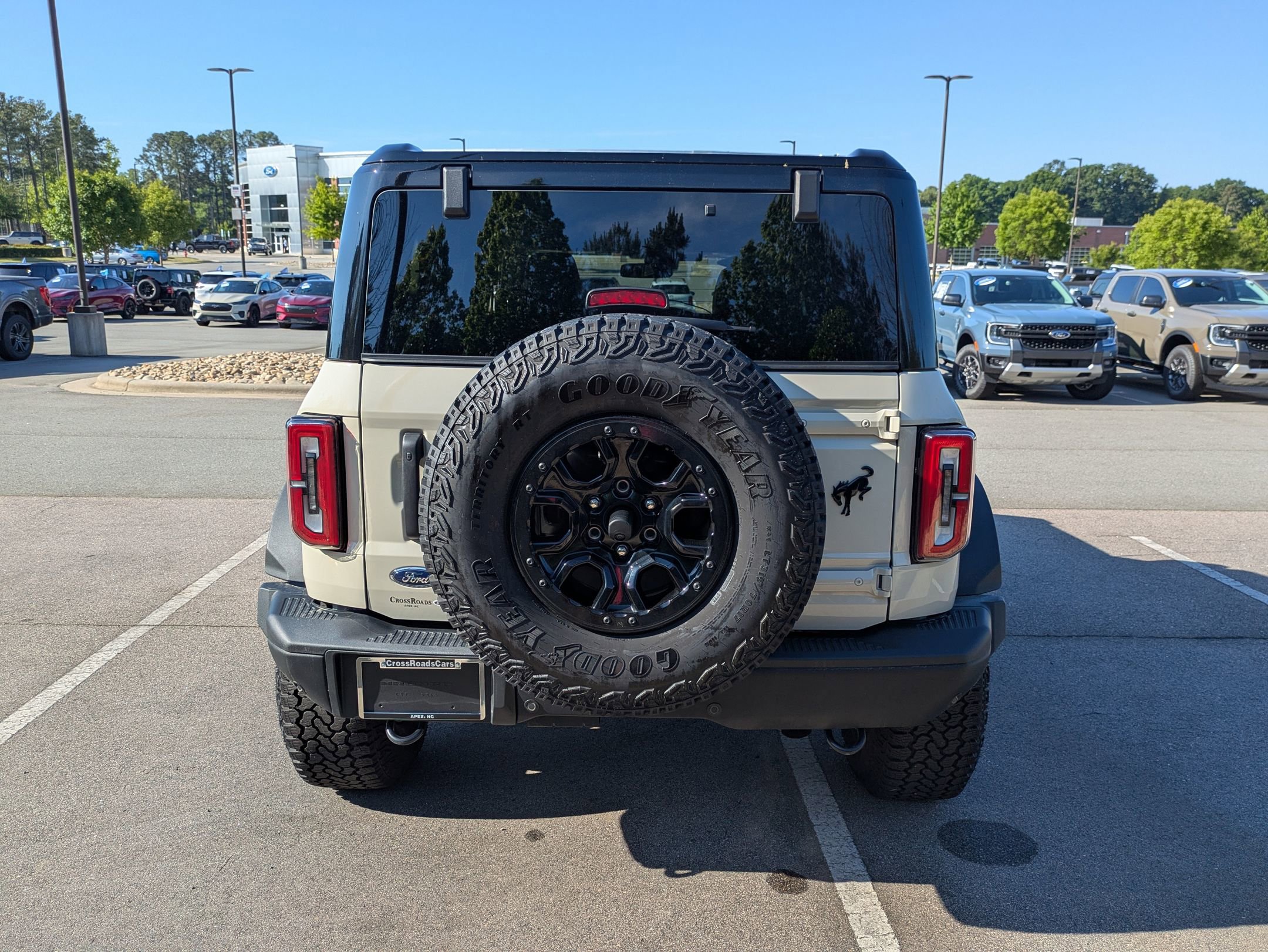 Certified 2025 Ford Bronco Badlands AWD/4WD image 5