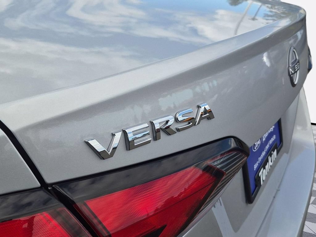 Used 2025 Nissan Versa SV FWD image 25