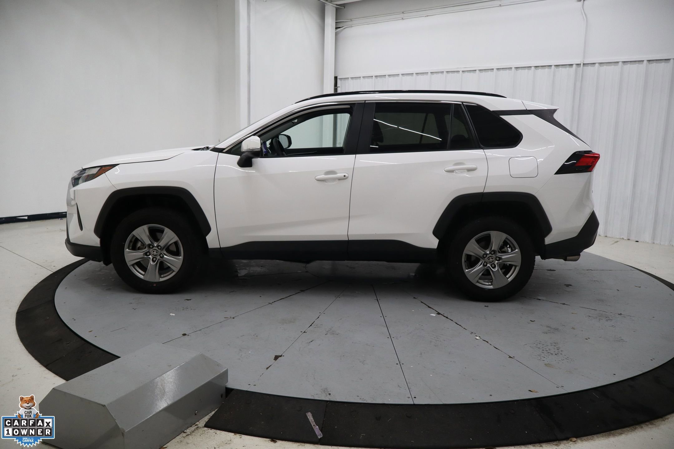 Used 2024 Toyota RAV4 XLE image 2