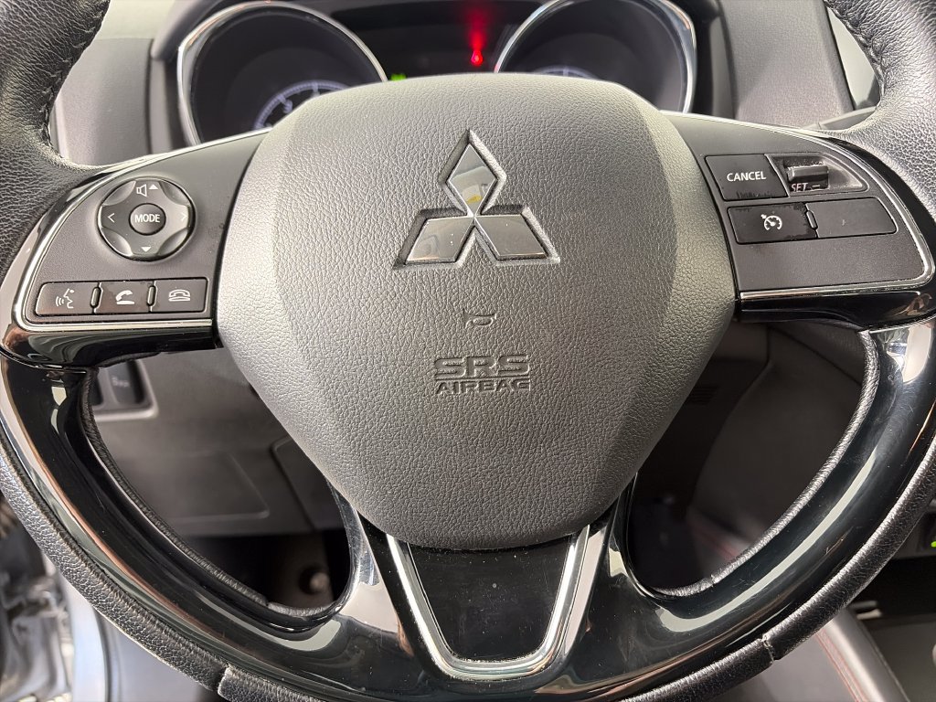 Used 2024 Mitsubishi Outlander Sport SE AWD/4WD image 16