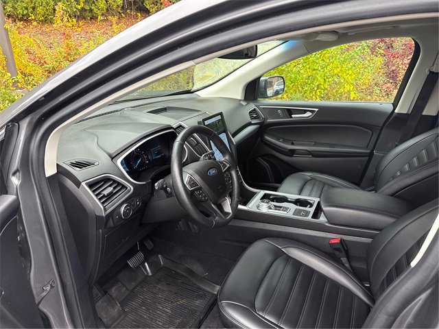 Certified 2021 Ford Edge SEL w/ Convenience Package image 10