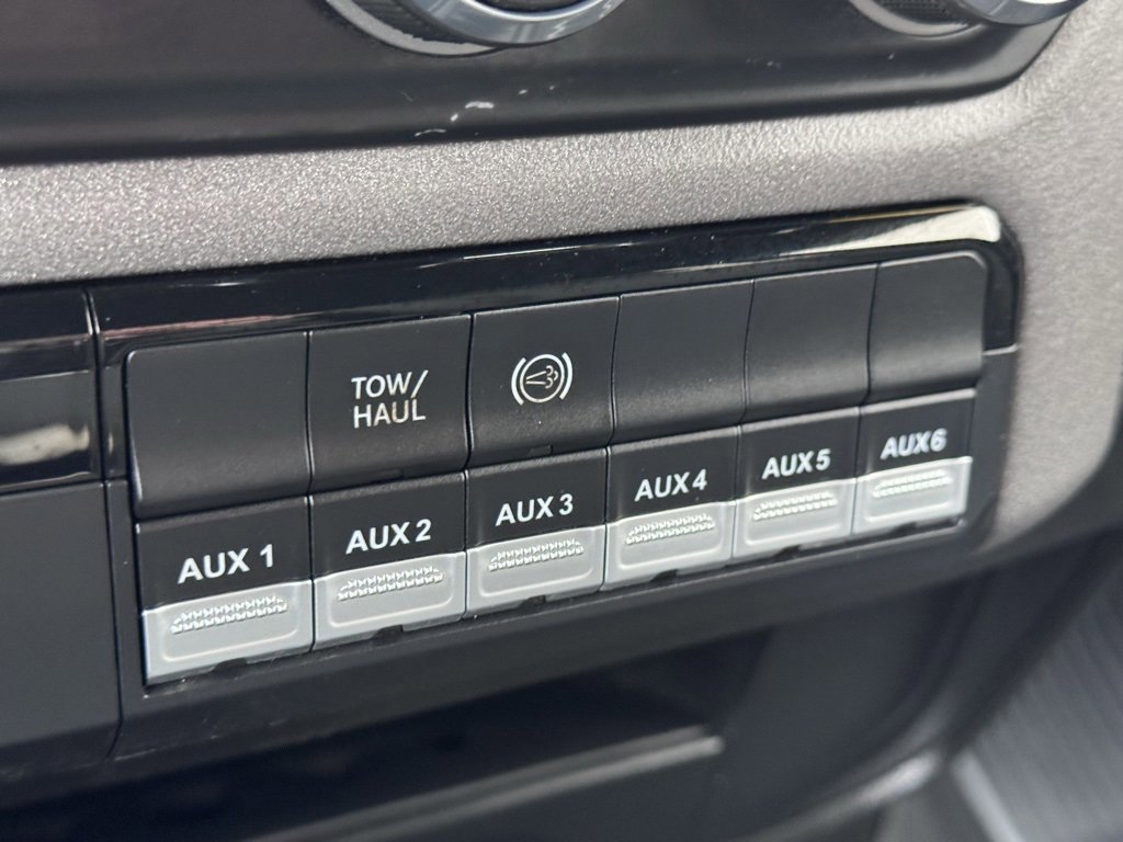 Used 2022 RAM 3500 Tradesman image 31