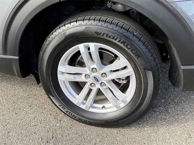 Certified 2023 Ford Explorer XLT w/ Equipment Group 202A image 5