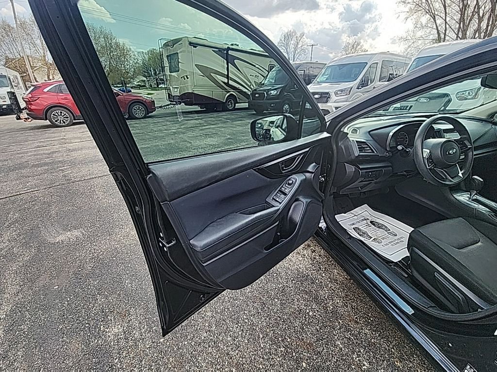 Used 2018 Subaru Impreza 2.0i Premium w/ Popular Package #2 AWD/4WD image 21