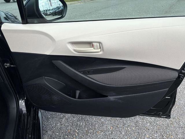 Used 2022 Toyota Corolla LE image 14