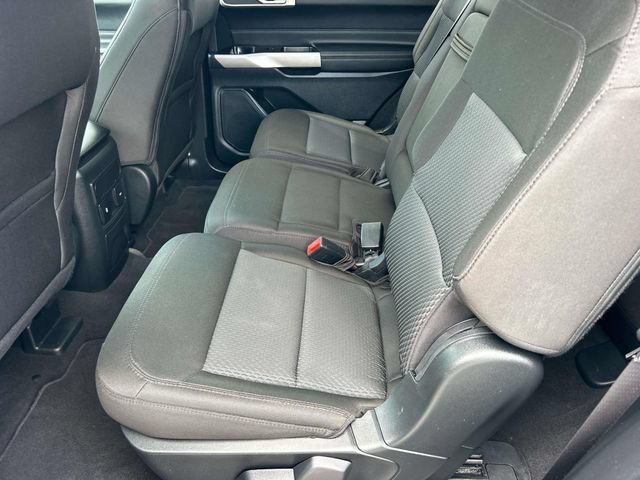 Certified 2023 Ford Explorer XLT RWD image 19