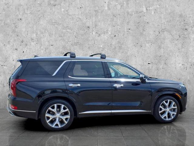 Used 2022 Hyundai Palisade Limited w/ Winter Package AWD/4WD image 3