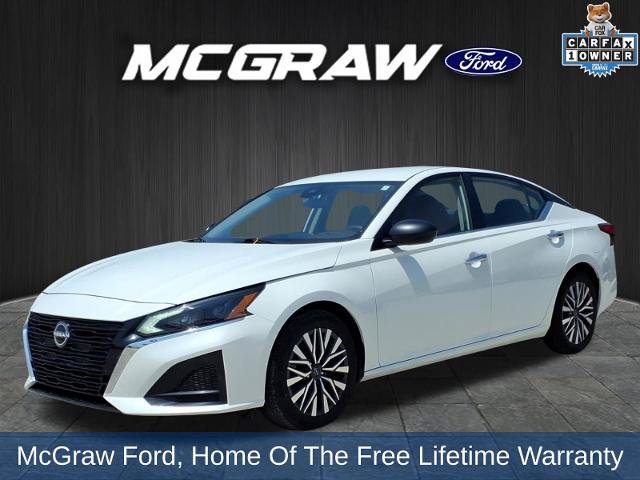 Used 2024 Nissan Altima 2.5 SV FWD image 1