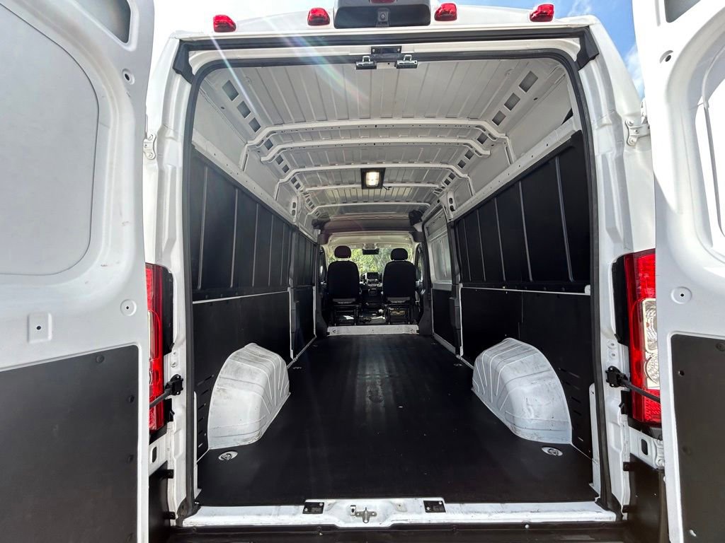 Used 2024 RAM ProMaster 2500 w/ Convenience Group FWD image 29