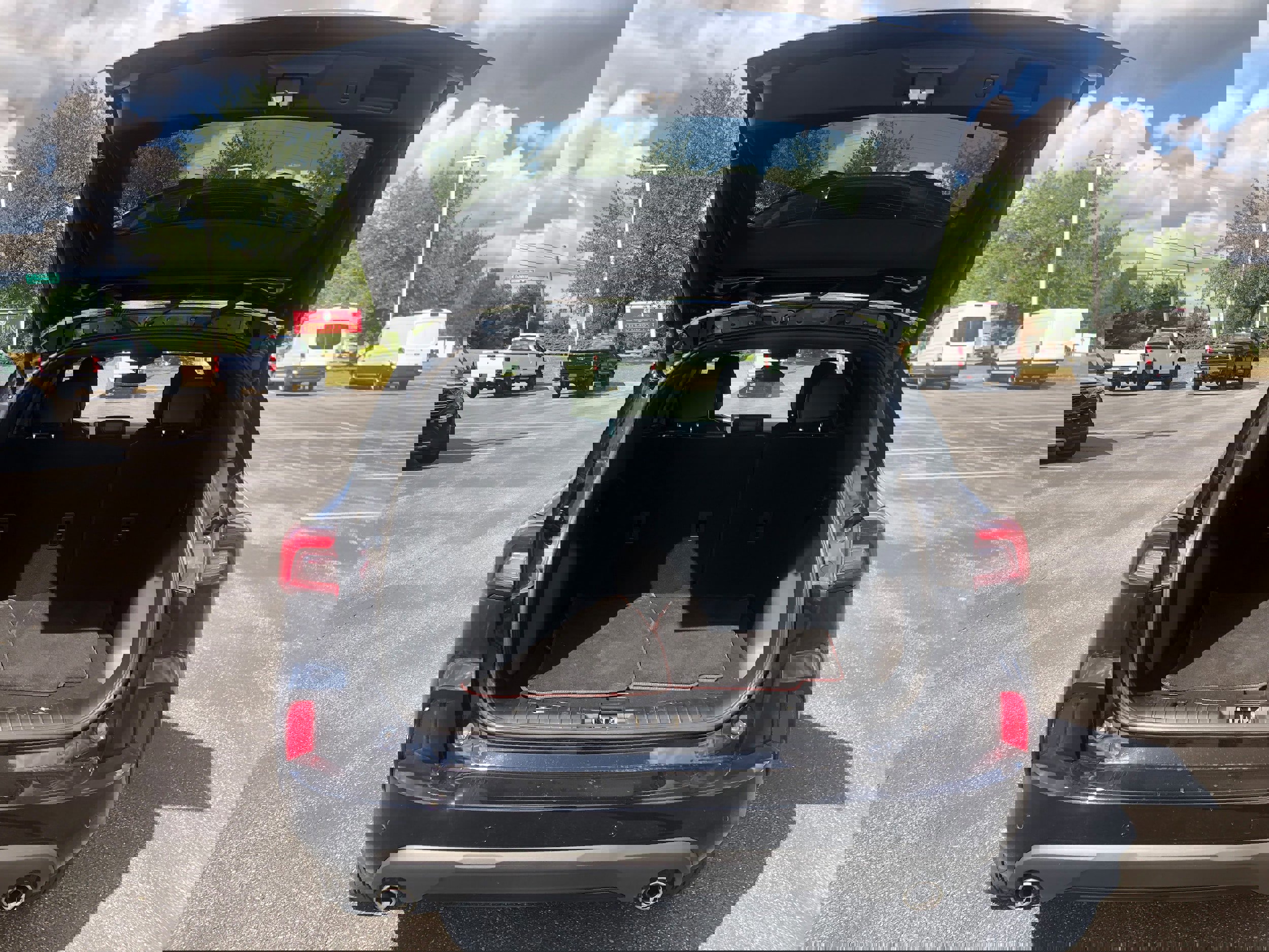 Certified 2023 Ford Escape ST-Line w/ Tech Pack #1 image 9