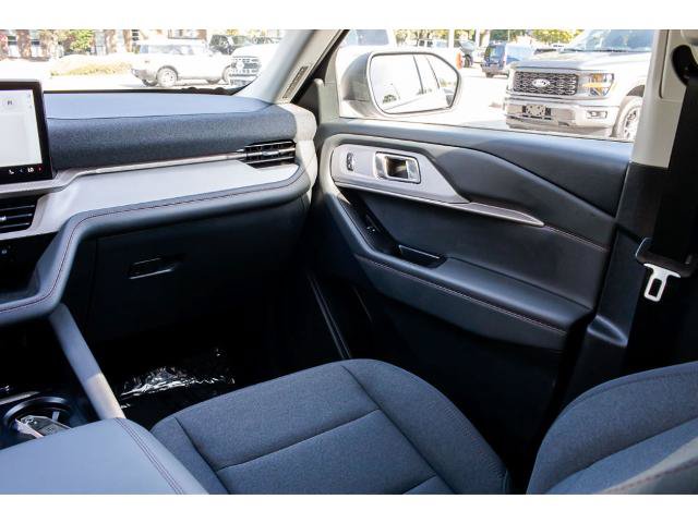 Certified 2025 Ford Explorer Active AWD/4WD image 16