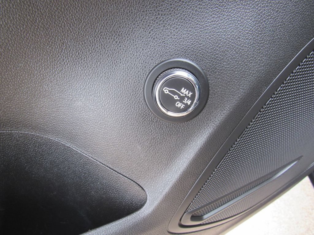 Used 2022 Buick Envision Preferred FWD image 14