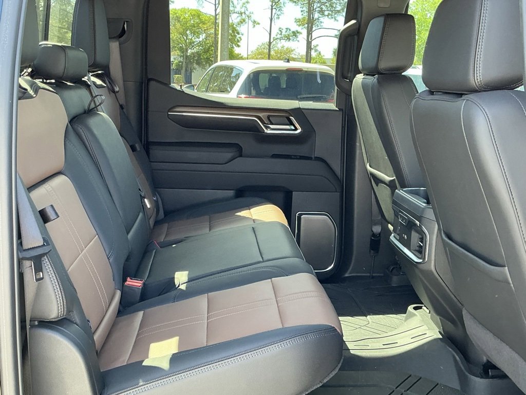 Used 2024 Chevrolet Silverado 1500 High Country image 22