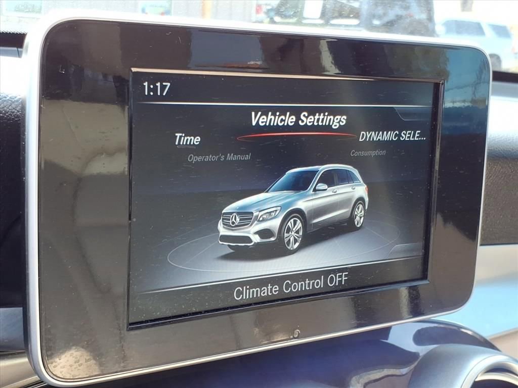 Used 2019 Mercedes-Benz GLC 300 4MATIC image 17