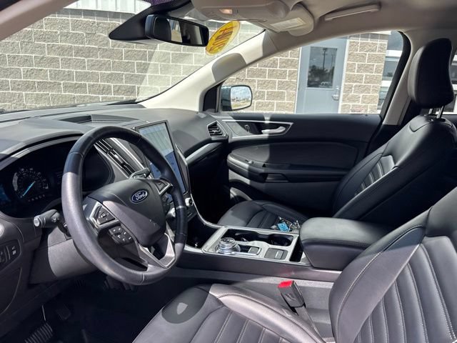 Certified 2024 Ford Edge SEL w/ Convenience Package AWD/4WD image 16
