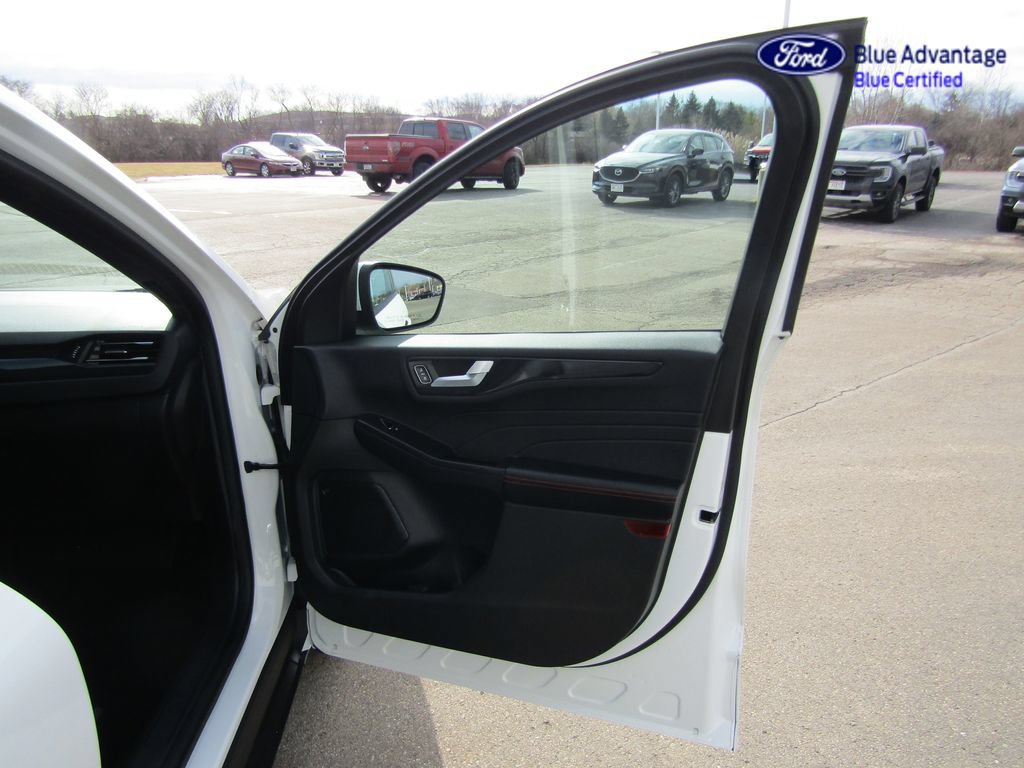 Certified 2023 Ford Escape ST-Line Select w/ Tech Pack #2 AWD/4WD image 38