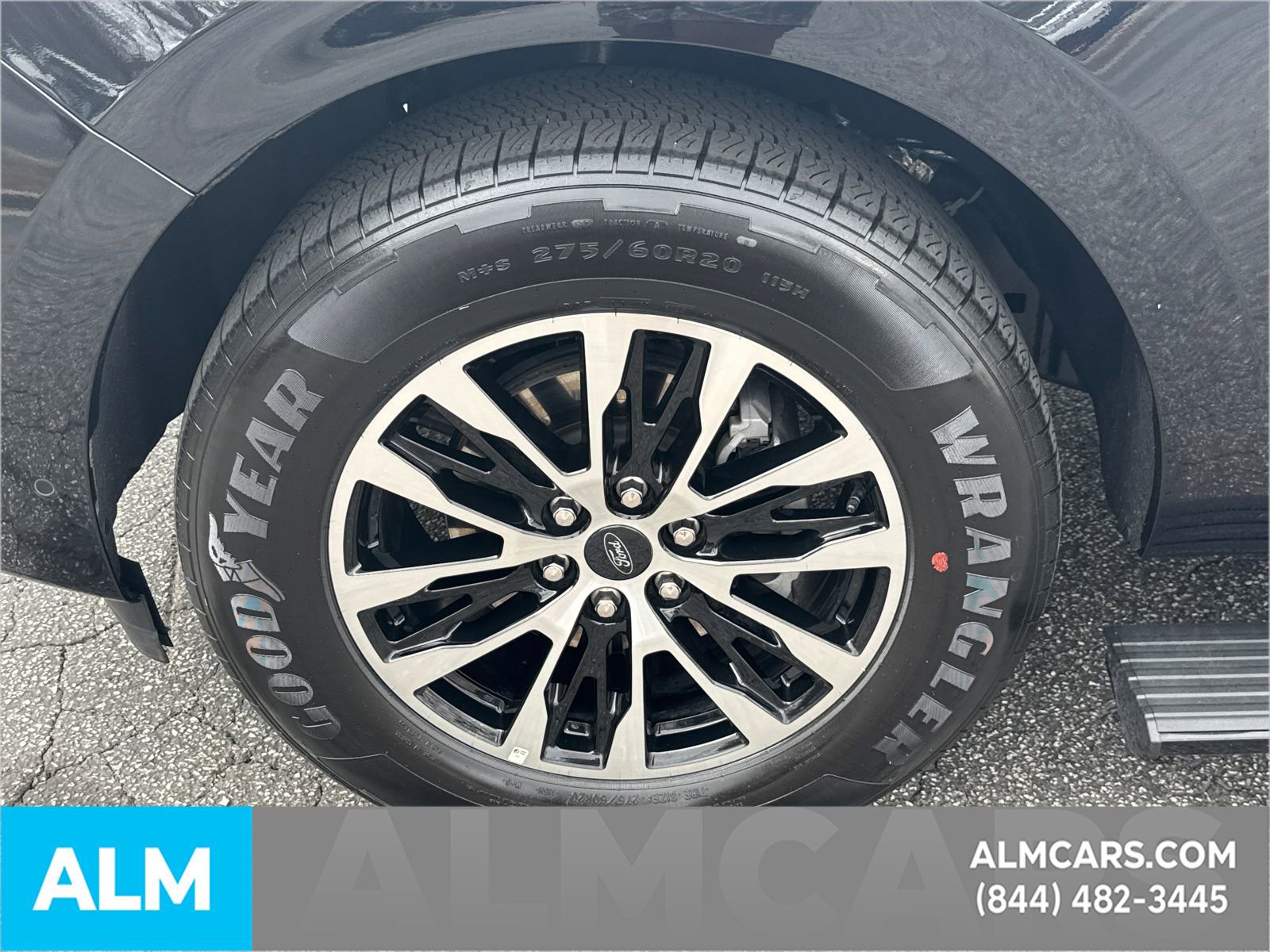 Certified 2025 Ford Expedition Platinum image 14