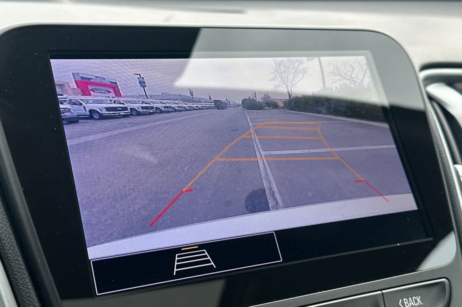 Used 2024 Chevrolet Malibu LT image 19