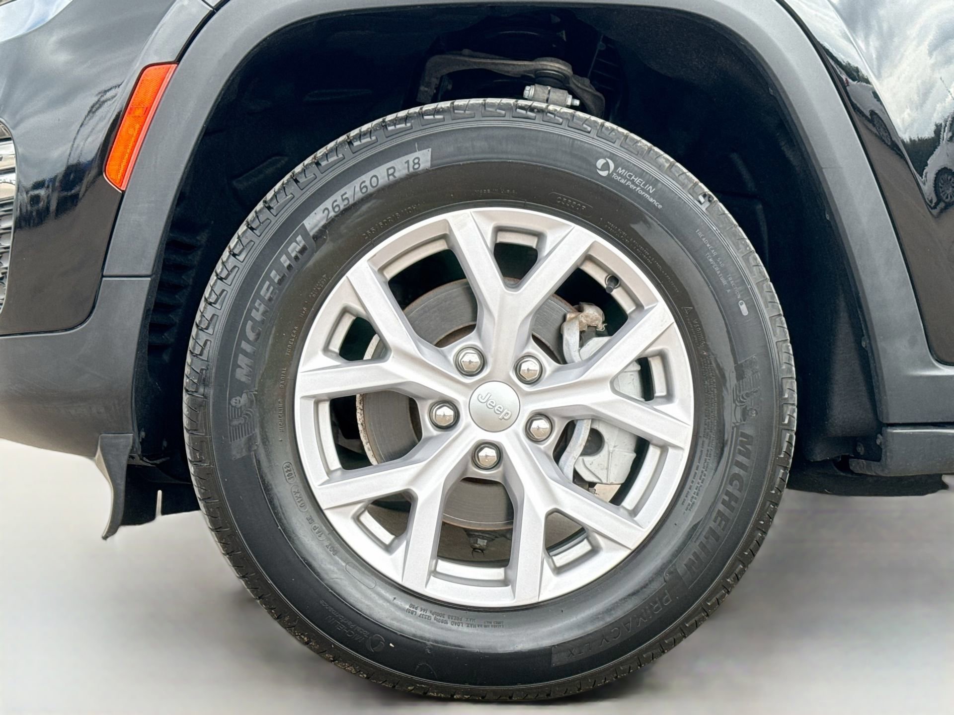 Used 2022 Jeep Grand Cherokee Limited image 30