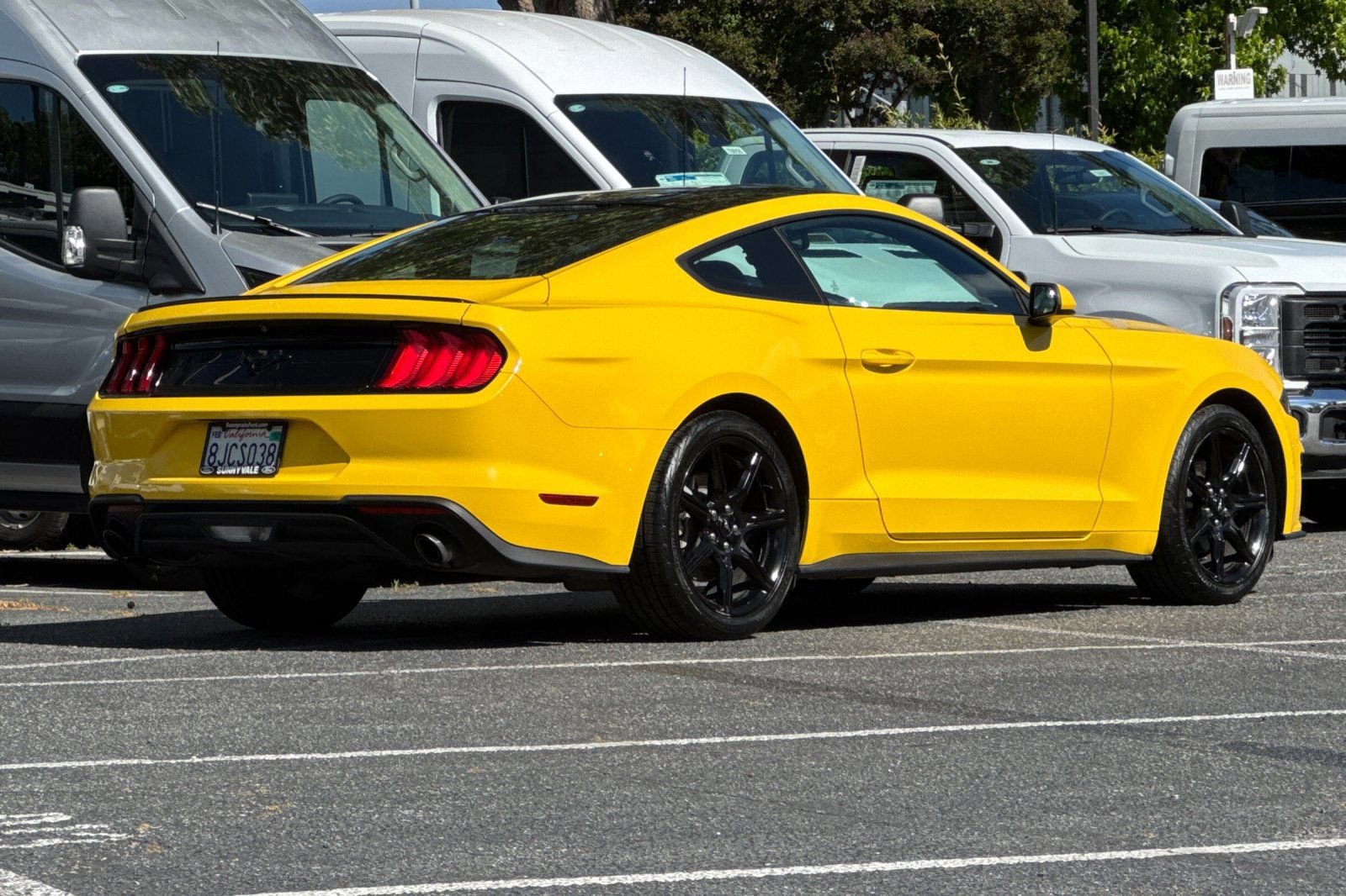 Certified 2018 Ford Mustang Coupe w/ Black Accent Pkg image 5