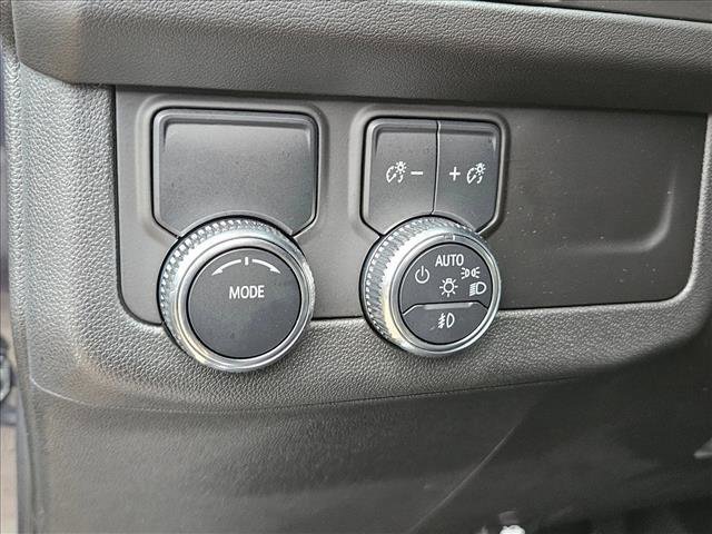 Used 2024 GMC Yukon XL SLT image 23