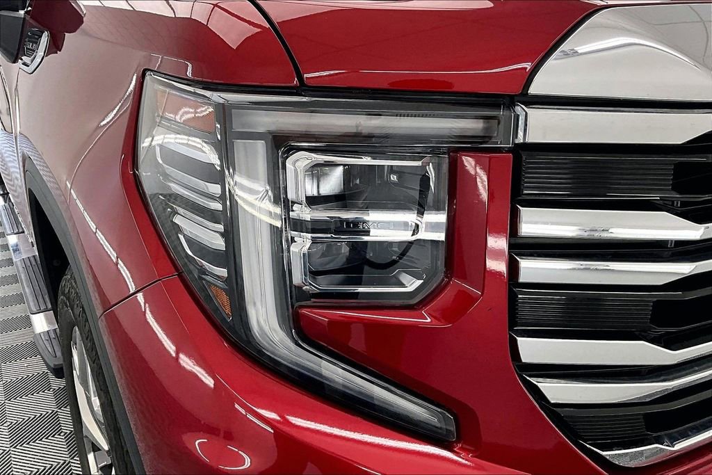 Used 2023 GMC Sierra 1500 SLT w/ SLT Premium Plus Package image 30