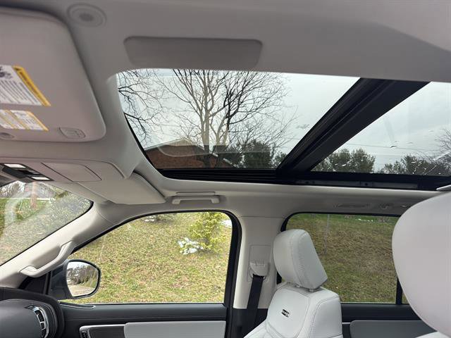 Certified 2025 Ford Expedition Platinum w/ Driver's Package image 15