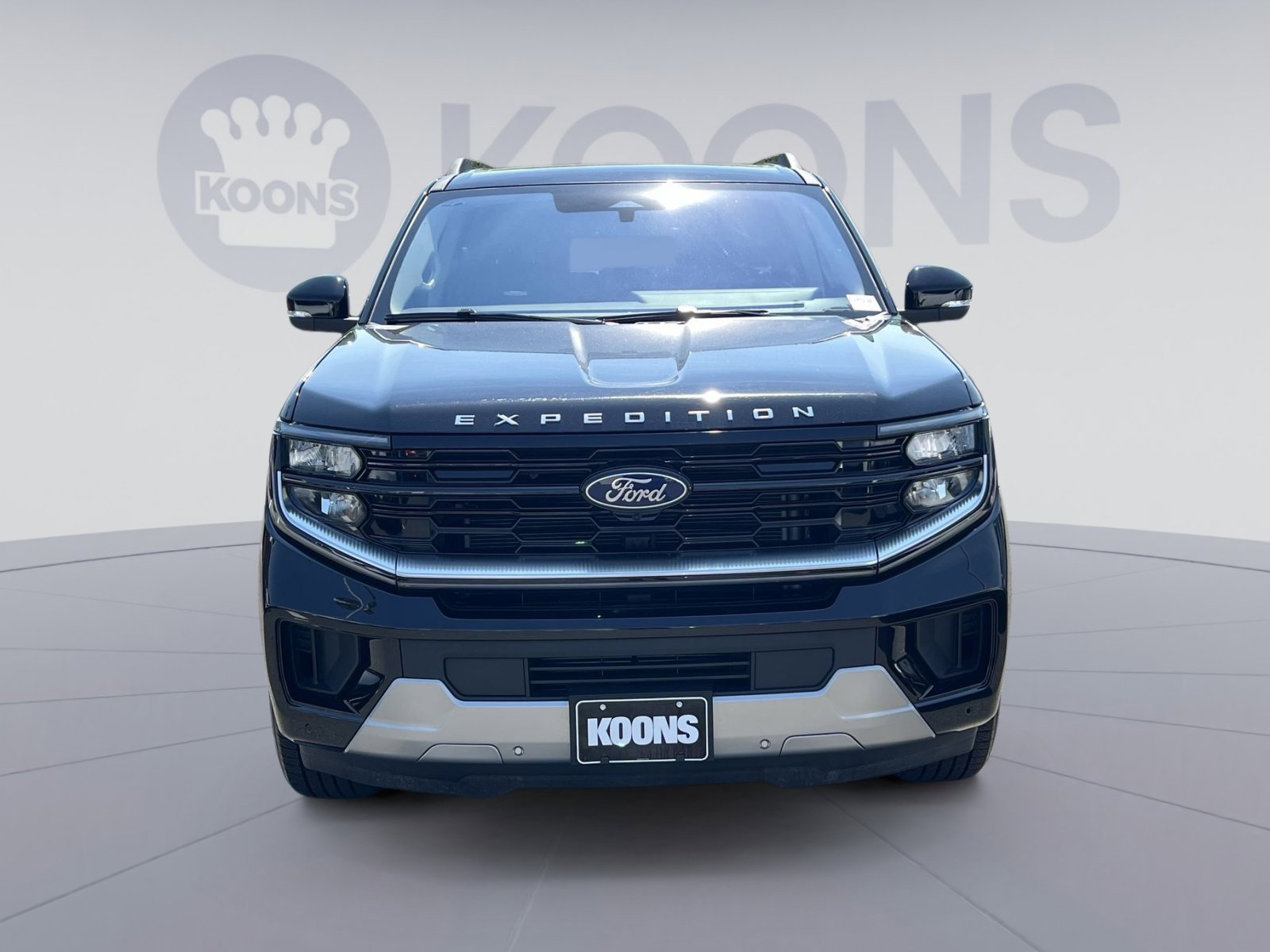 Certified 2025 Ford Expedition Platinum AWD/4WD image 4