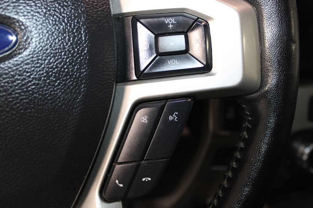 Certified 2022 Ford F250 Lariat w/ Lariat Ultimate Package AWD/4WD image 32