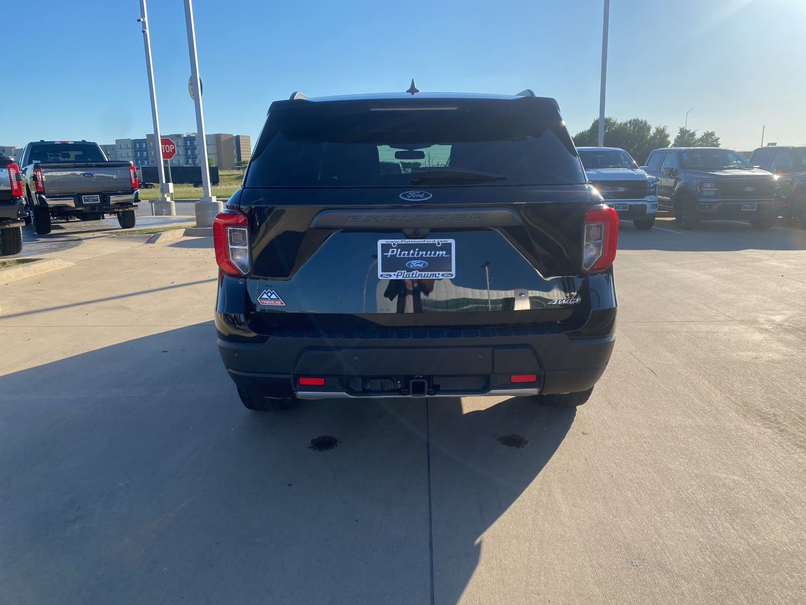Certified 2022 Ford Explorer Timberline w/ Timberline Technology Package AWD/4WD image 4