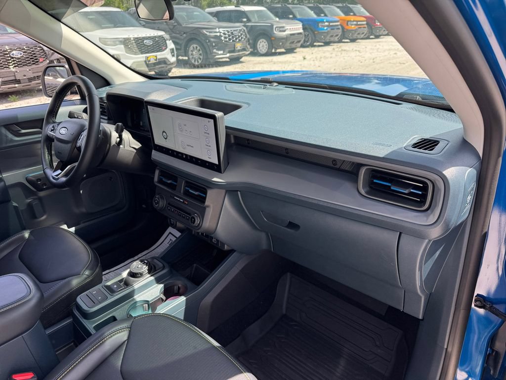 Certified 2025 Ford Maverick Lobo AWD/4WD image 21