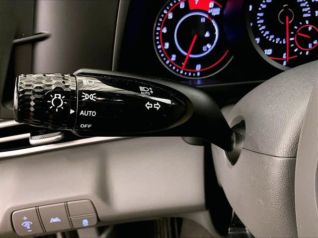 Used 2021 Hyundai Elantra SEL FWD image 30