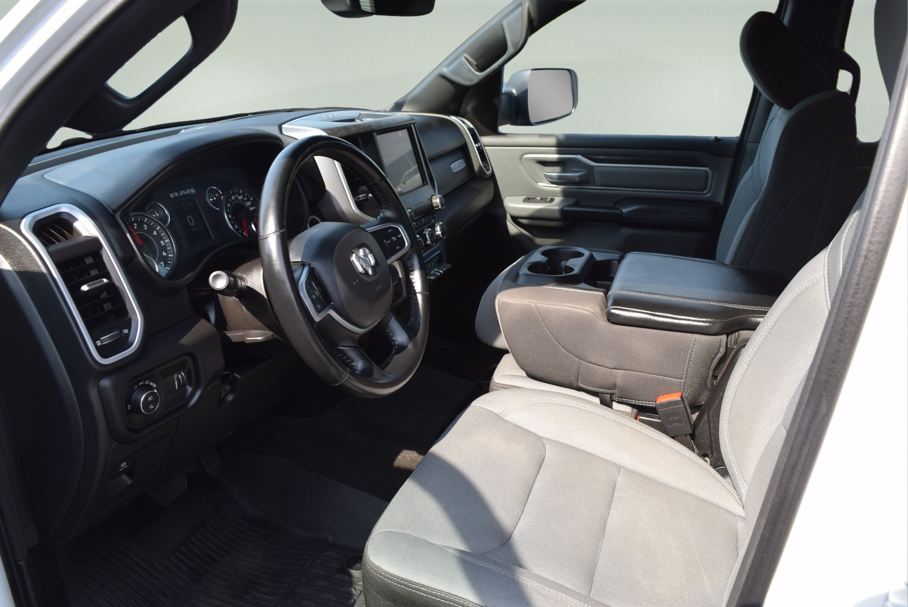 Used 2023 RAM 1500 Big Horn AWD/4WD image 9