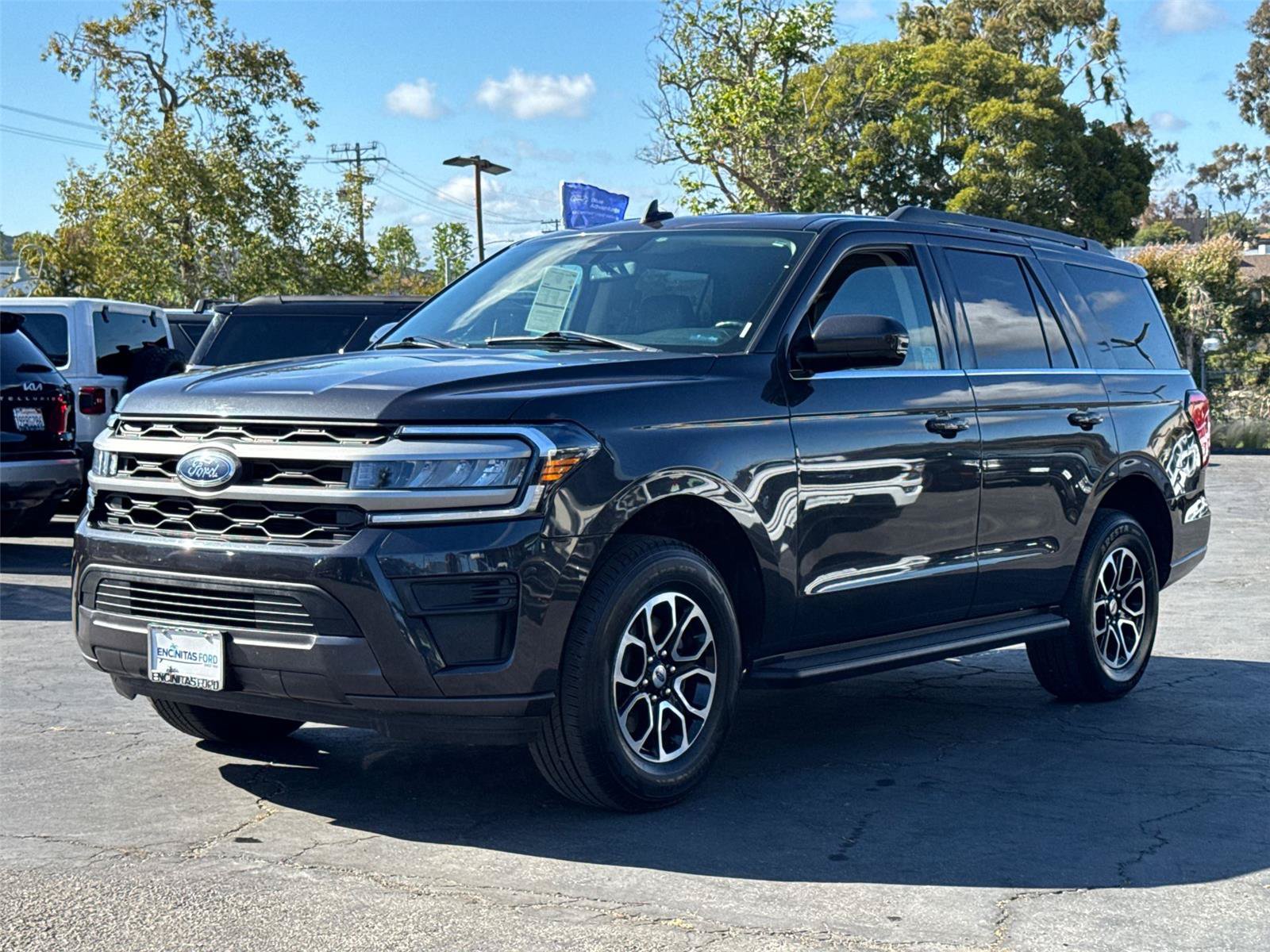 Certified 2024 Ford Expedition XLT AWD/4WD image 4