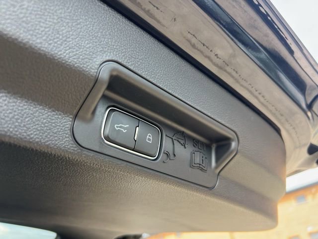 Certified 2023 Ford Explorer XLT w/ Equipment Group 202A AWD/4WD image 23