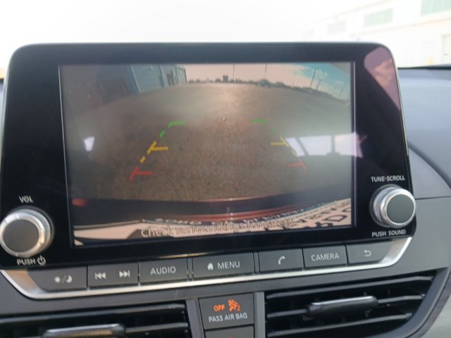 Used 2025 Nissan Altima 2.5 SV FWD image 22