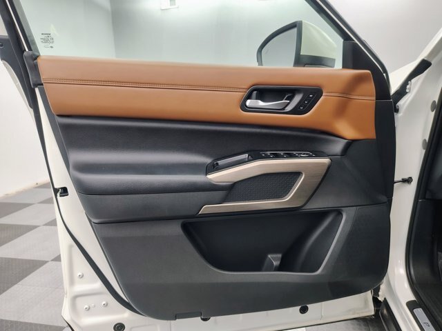 Used 2023 Nissan Pathfinder Platinum AWD/4WD image 21