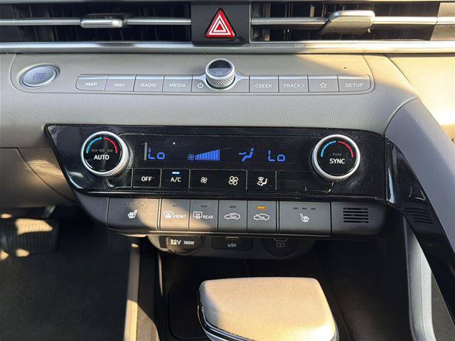 Used 2025 Hyundai Elantra SEL FWD image 24