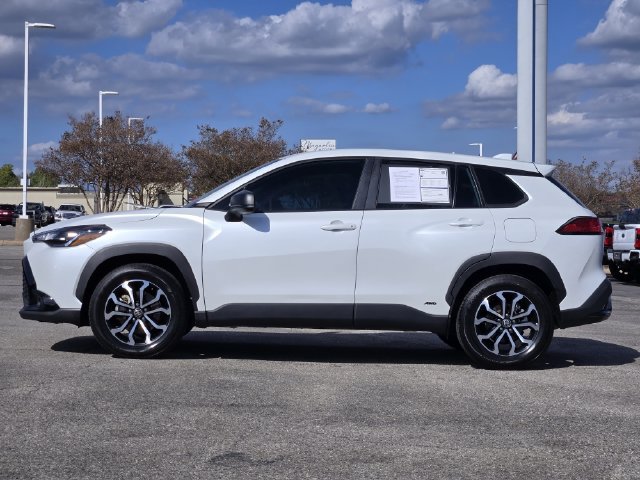 Used 2023 Toyota Corolla Cross AWD Hybrid image 4