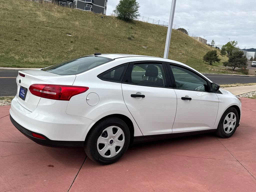 Certified 2018 Ford Focus S FWD image 6