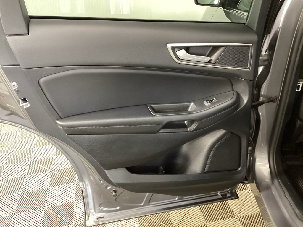 Certified 2023 Ford Edge SEL w/ Convenience Package AWD/4WD image 15