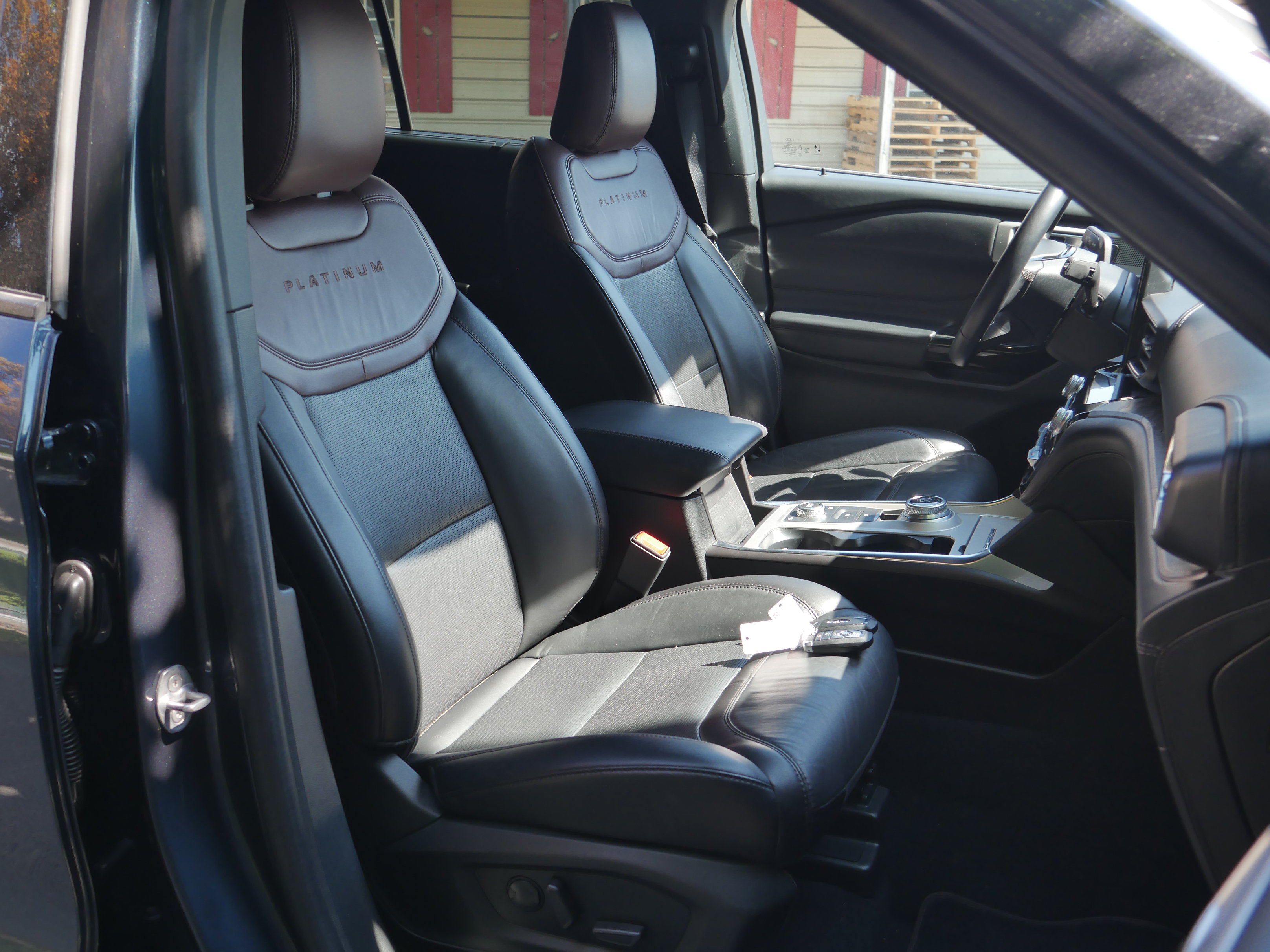 Certified 2024 Ford Explorer Platinum AWD/4WD image 30