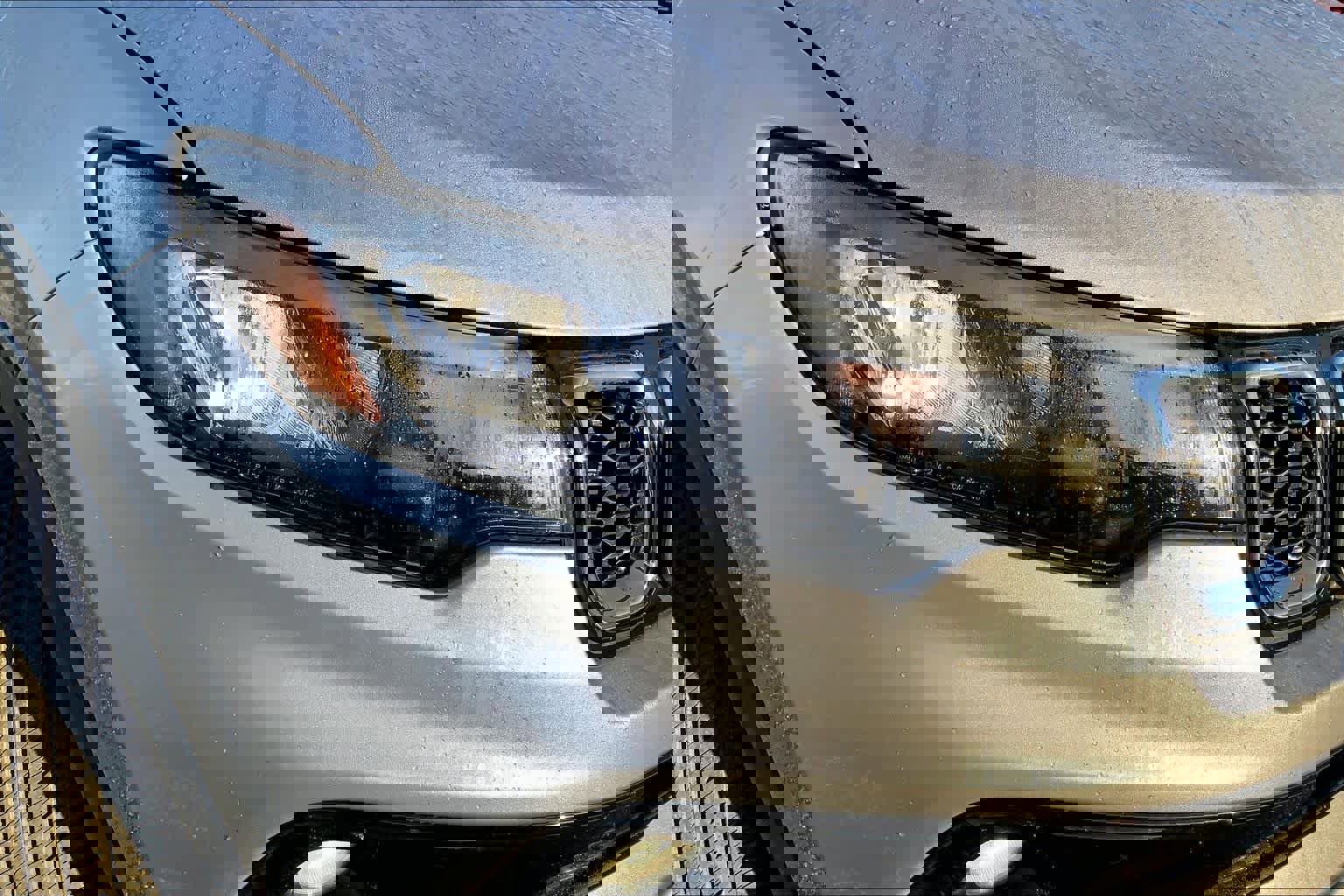 Used 2024 Jeep Compass Limited image 25