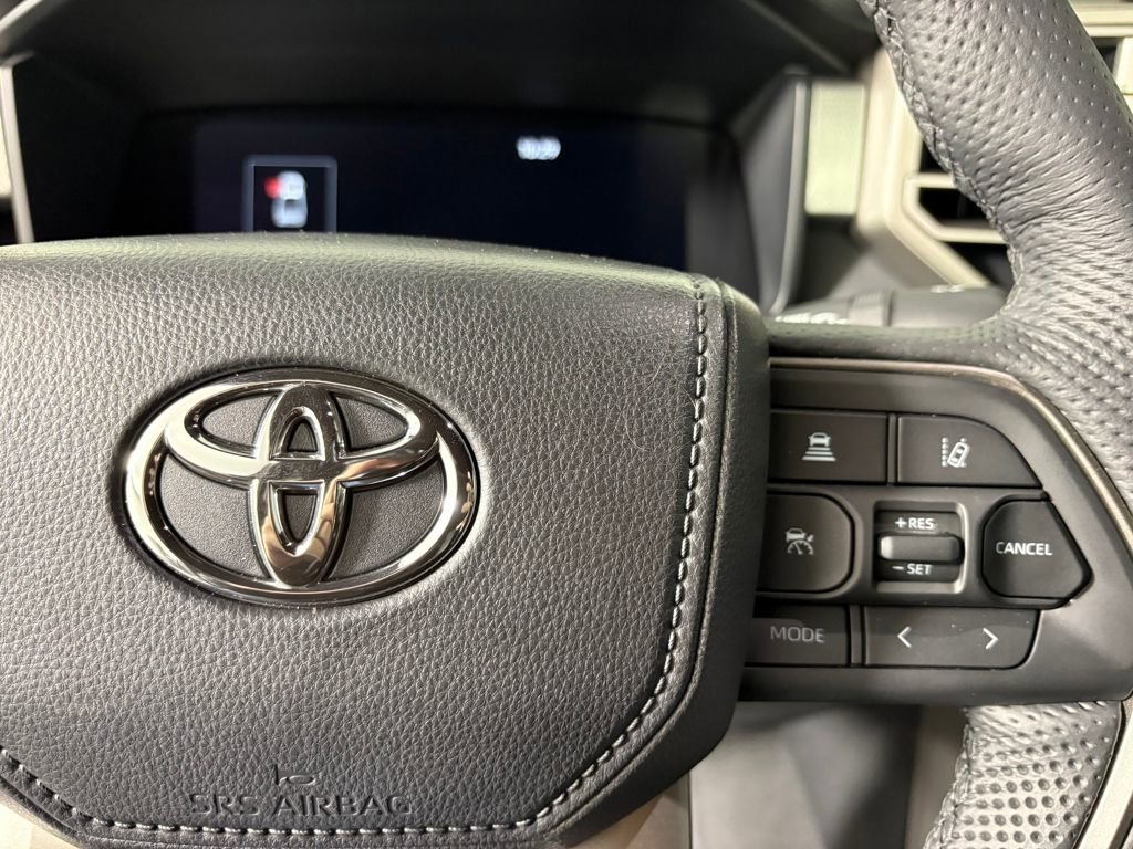 Used 2025 Toyota Tundra Limited image 23