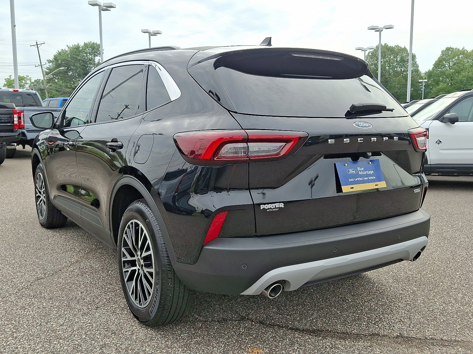 Certified 2024 Ford Escape SE image 5