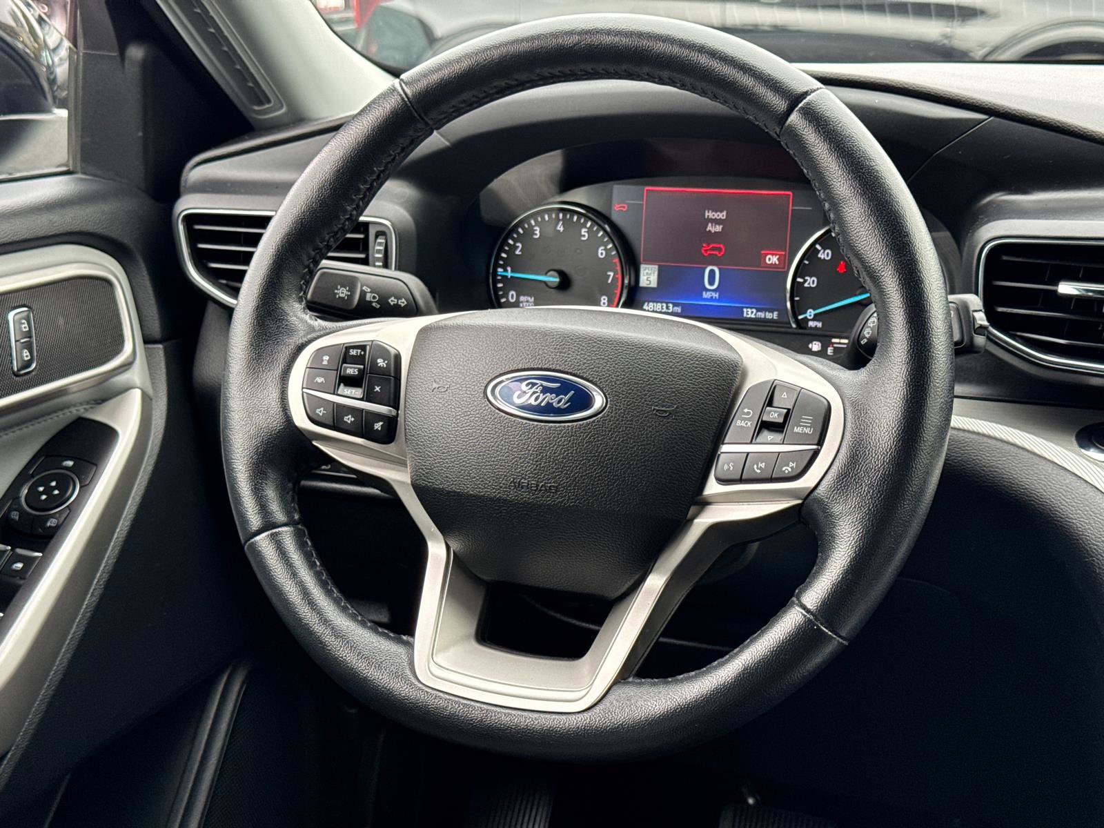 Certified 2022 Ford Explorer XLT w/ Equipment Group 202A image 25