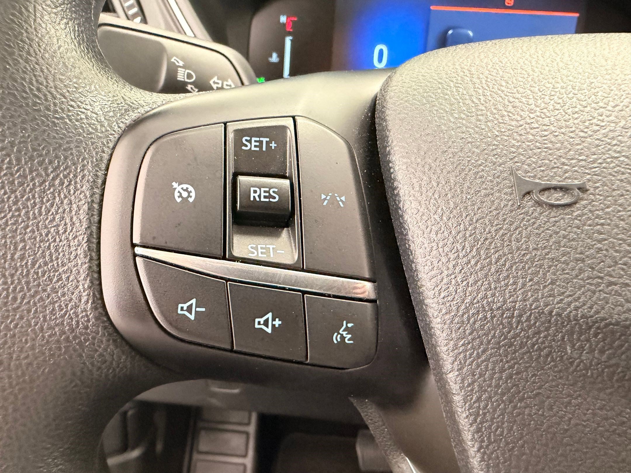 Certified 2025 Ford Escape Active image 17